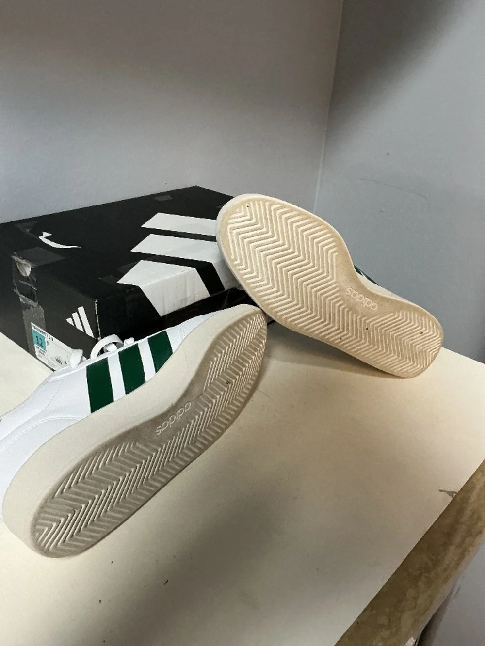 Adidas Breaknet 3.0 Men’s Green and White Sneakers Size 12